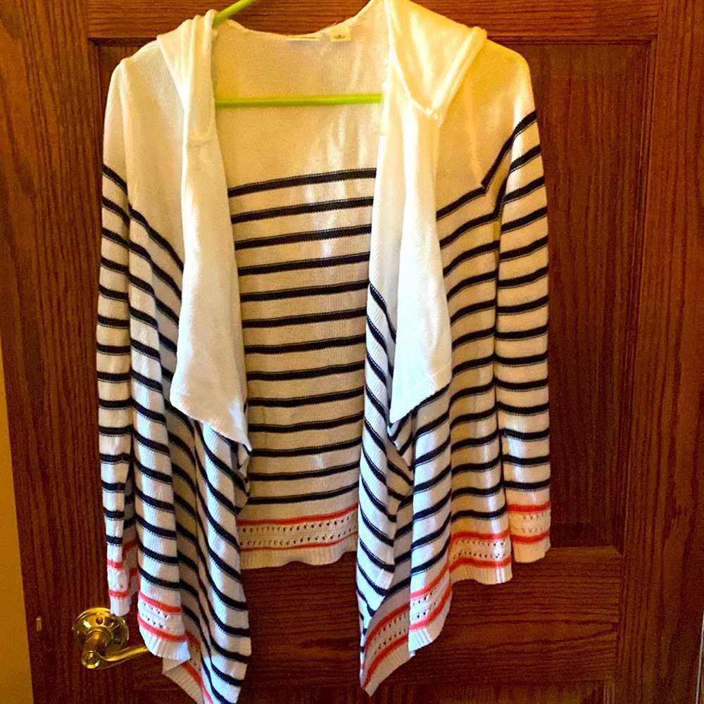 Navel, white, & red cardigan